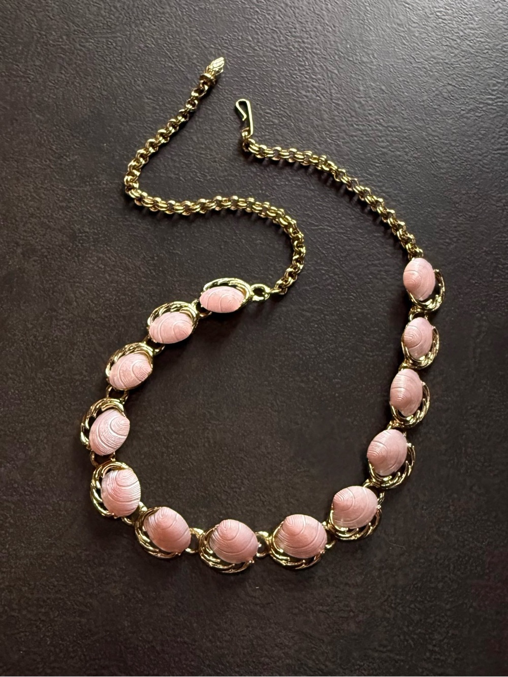 Vintage Lucite Pink Clam Shell Necklace Gold tone Chain Choker